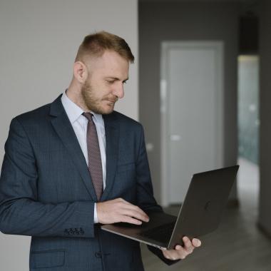 How a Fractional CTO Can Affect Your Business' Bottom-Line